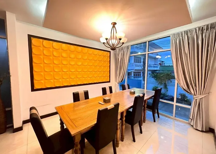 ลีลาวดี รามอินทรา - Leelawadee Resotel Raminthra 23 3* Bangkok